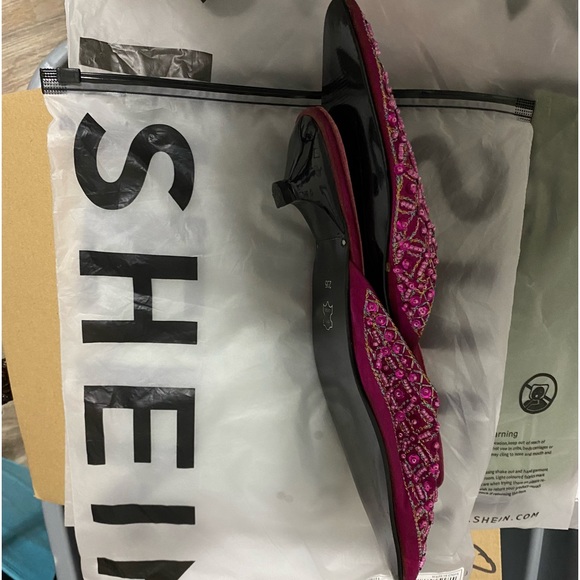 Shoes - Picture 2 of 2